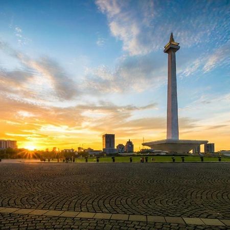 Hi Hotel Senen Джакарта Экстерьер фото